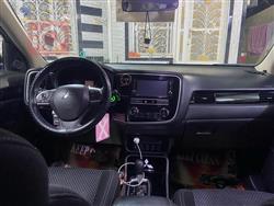 ميتسوبيشي اوتلاندر